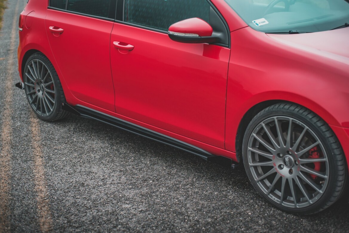 Seitliche Flaps Wings für VW Golf 6 GTI Mk6 schwarz Hochglanz