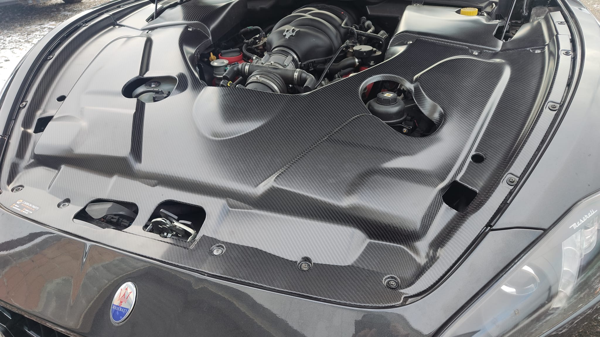 Carbon Motorabdeckung für Maserati Grantourismo