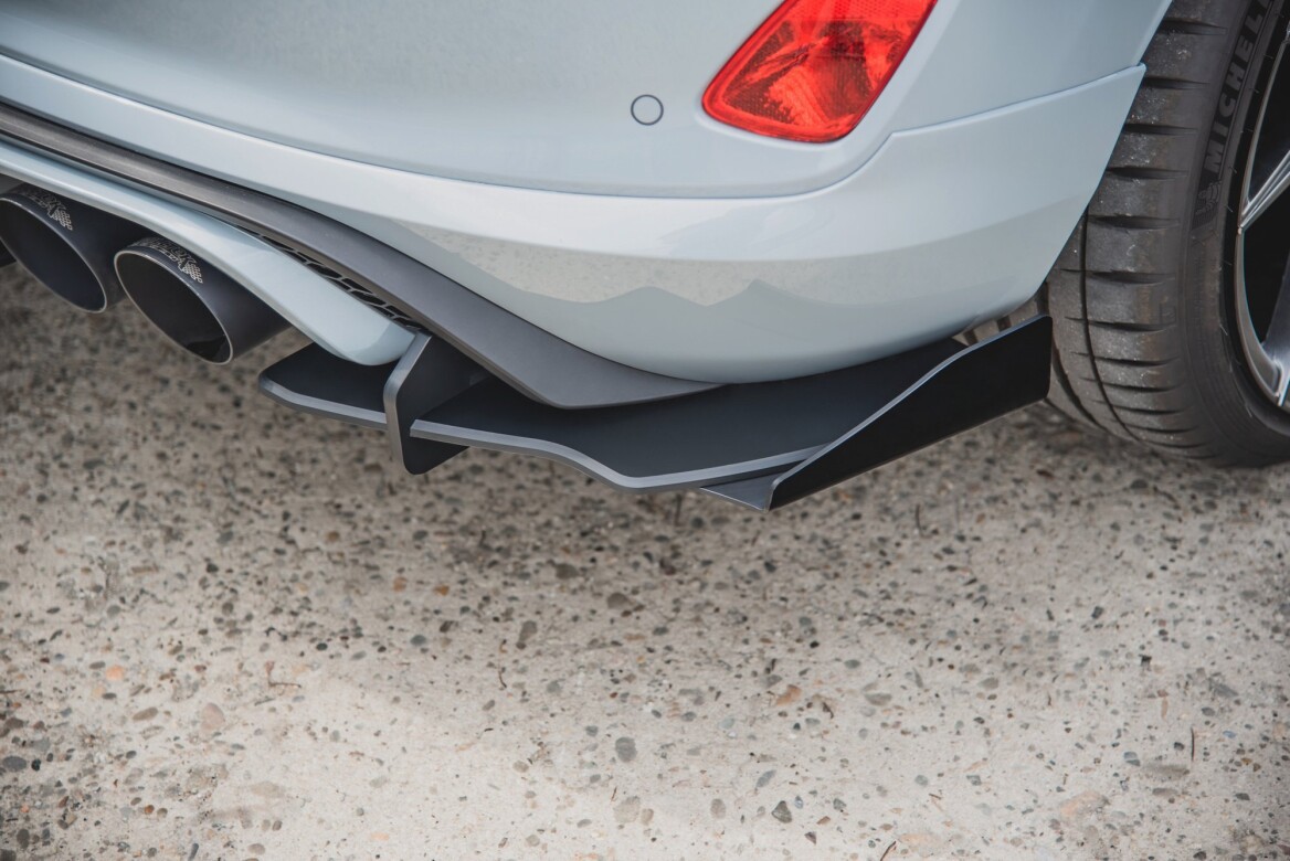 Seitenschweller Flaps für Ford Fiesta Mk8 ST schwarz Hochglanz