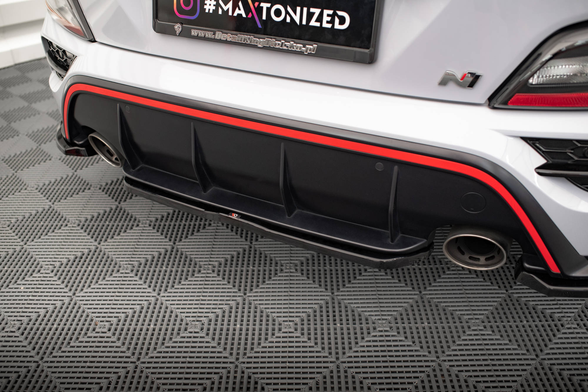 Hinten Splitter Hyundai Kona N Mk1 schwarz Hochglanz