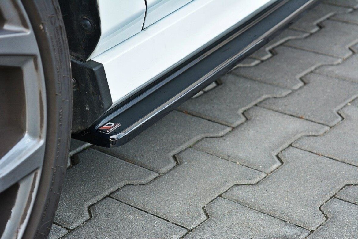 Seitenschweller Ansatz Cup Leisten V.1 für Ford Fiesta Mk8 ST / ST-Line schwarz Hochglanz