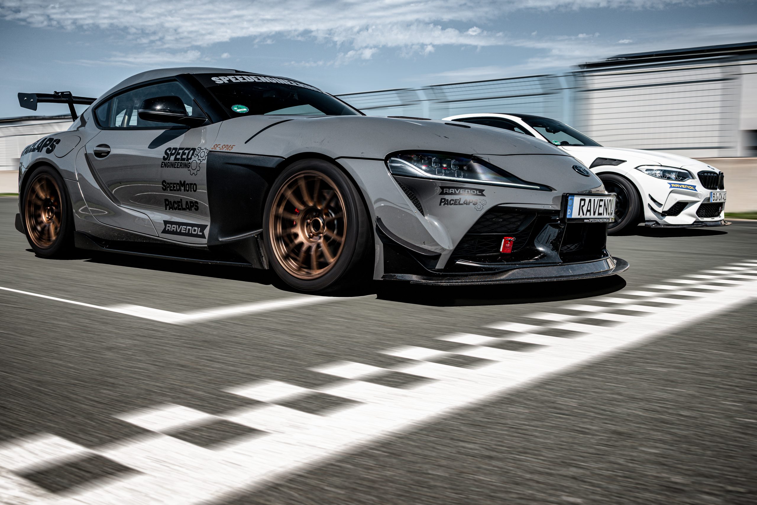 Carbon Kotflügel passend für Toyota Supra mit Entlüftung