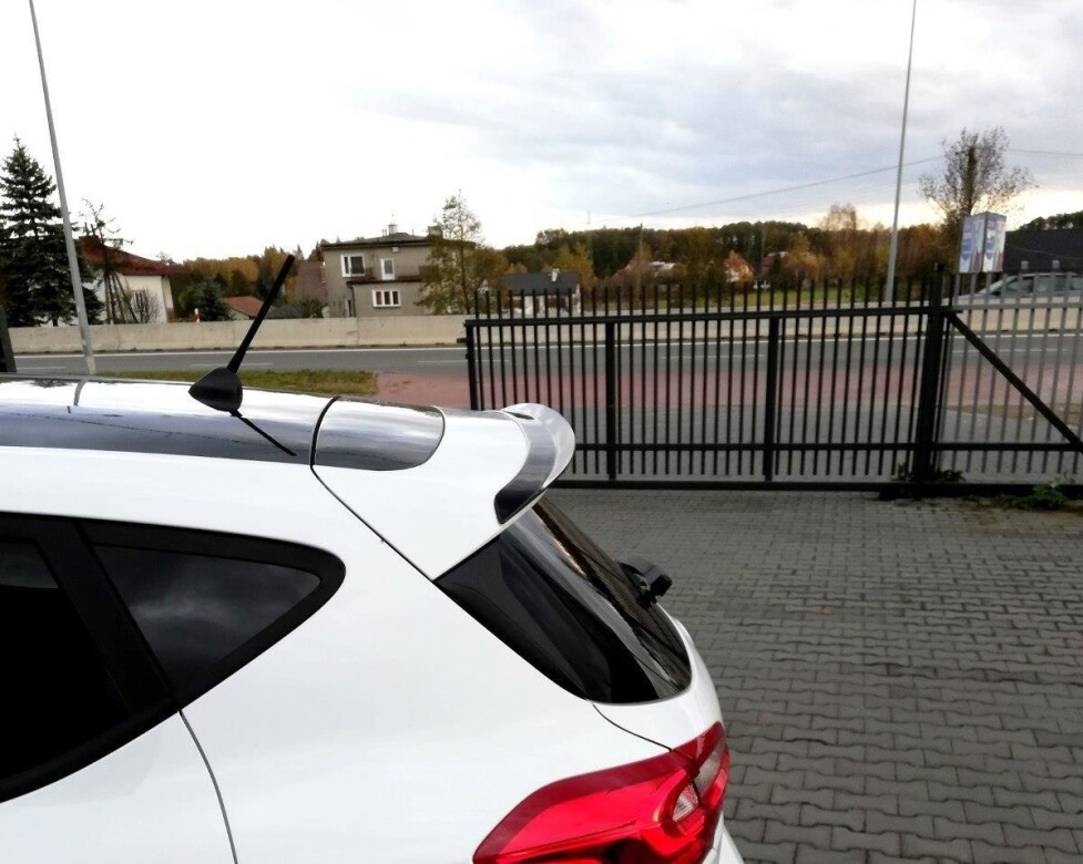 Heck Spoiler Aufsatz Abrisskante für Ford Fiesta Mk8 schwarz Hochglanz