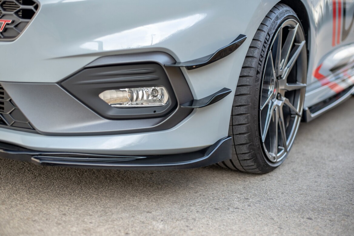 Cup Spoilerlippe Front Ansatz V.4 für Ford Fiesta Mk8 ST / ST-Line schwarz Hochglanz
