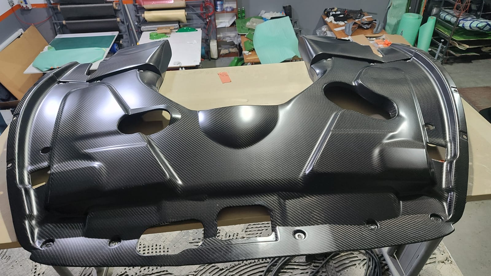 Carbon Motorabdeckung für Maserati Grantourismo