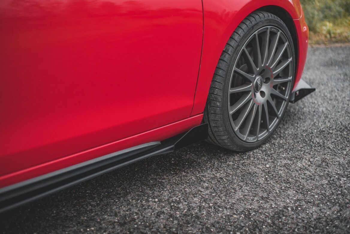 Seitliche Flaps Wings für VW Golf 6 GTI Mk6 schwarz Hochglanz