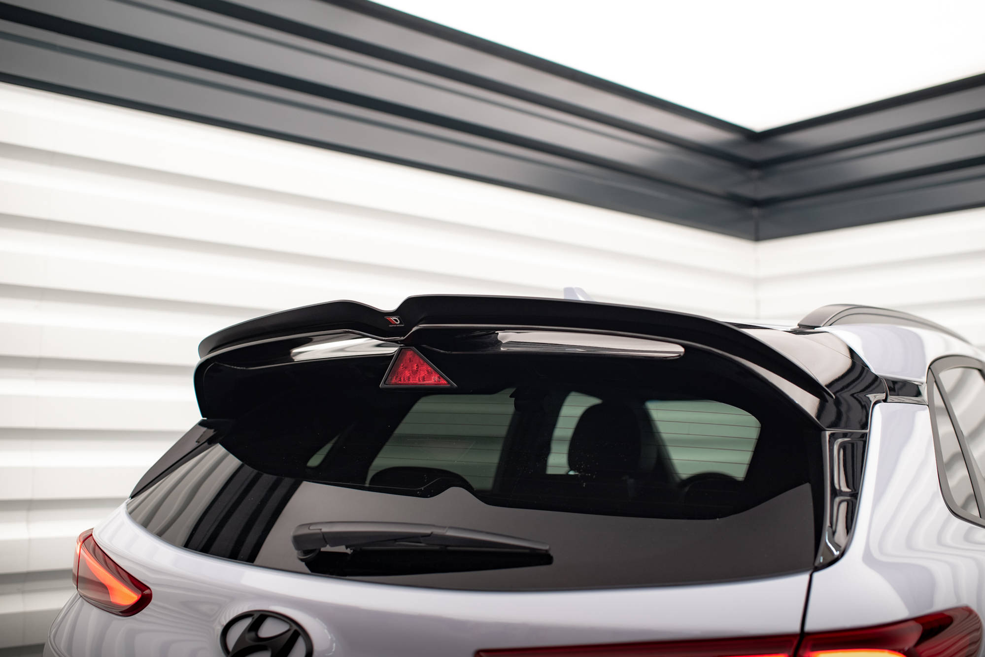 Spoiler CAP für Hyundai Kona N Mk1 schwarz Hochglanz