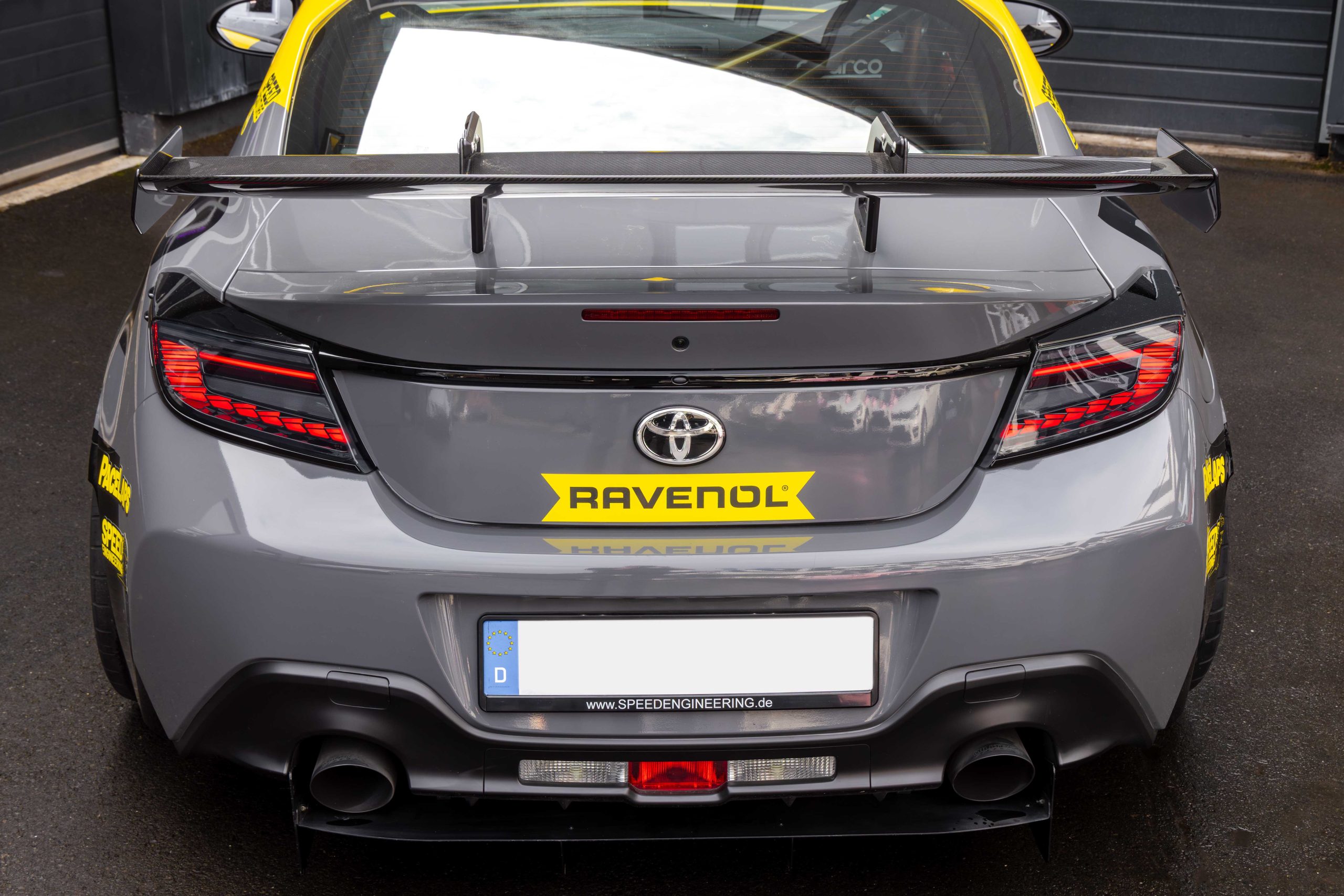 Big Wing Swan Neck Heckflügel passend für Toyota GR86/Subaru BRZ 2 mit Teilegutachten