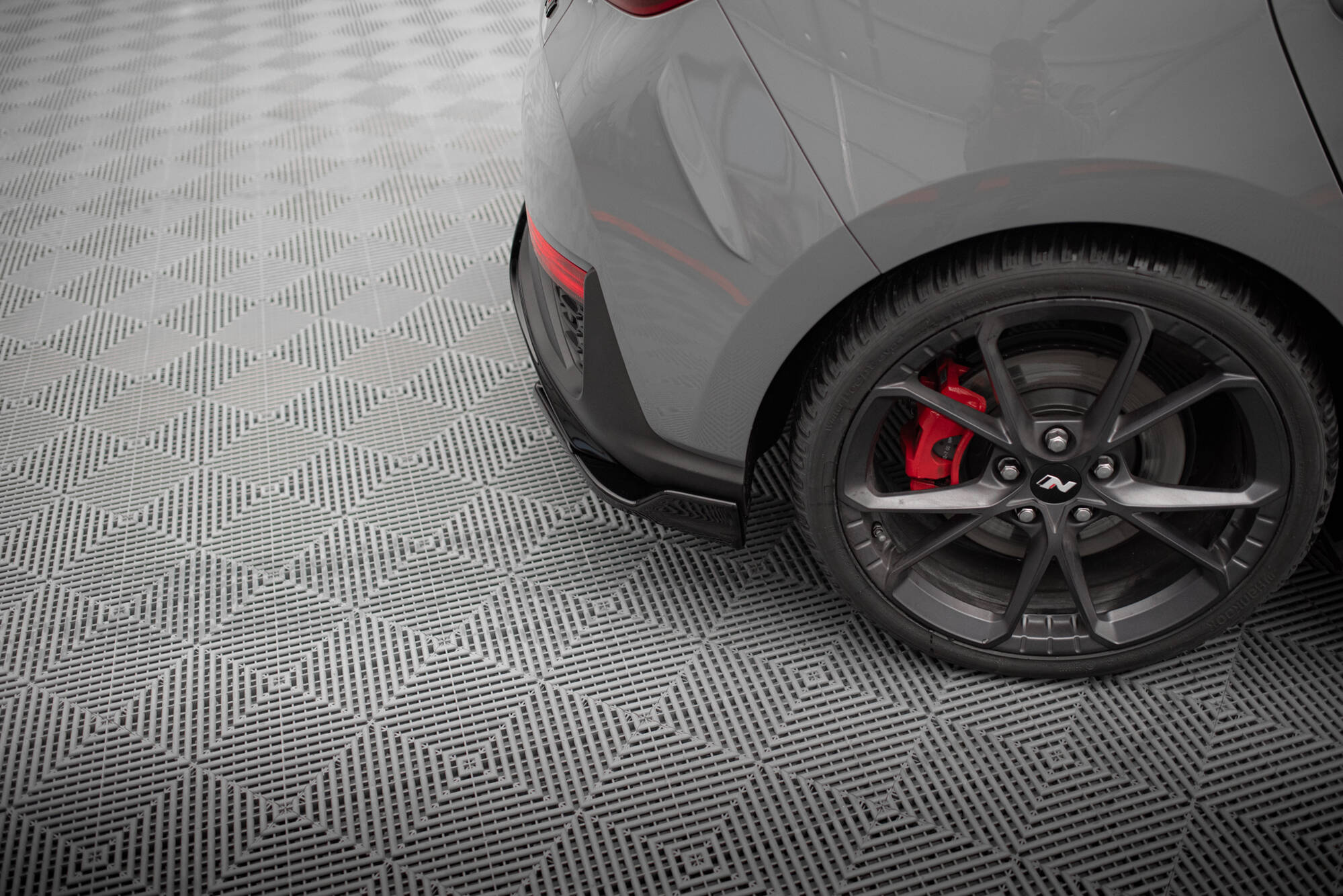 Heck Ansatz Flaps Diffusor V.6 für Hyundai I30 N Hatchback Mk3 Facelift schwarz Hochglanz