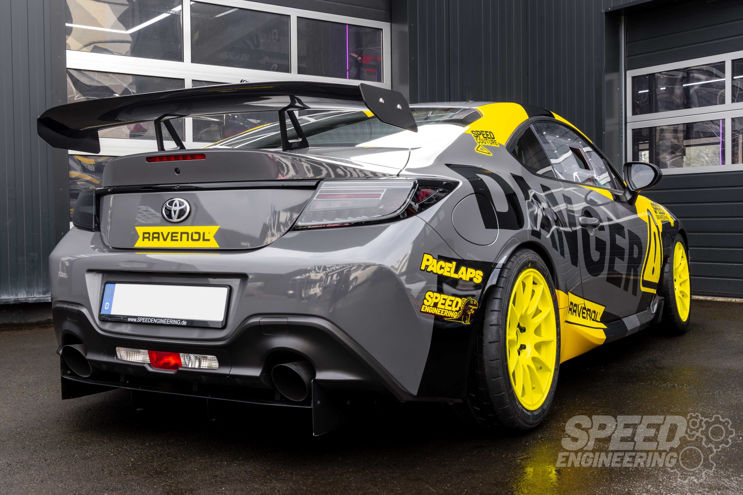 Big Wing Swan Neck Heckflügel passend für Toyota GR86/Subaru BRZ 2 mit Teilegutachten