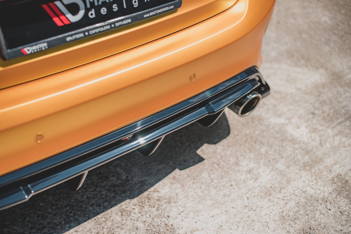 Heck Ansatz Diffusor V.3 für Ford Focus ST Mk4 schwarz Hochglanz