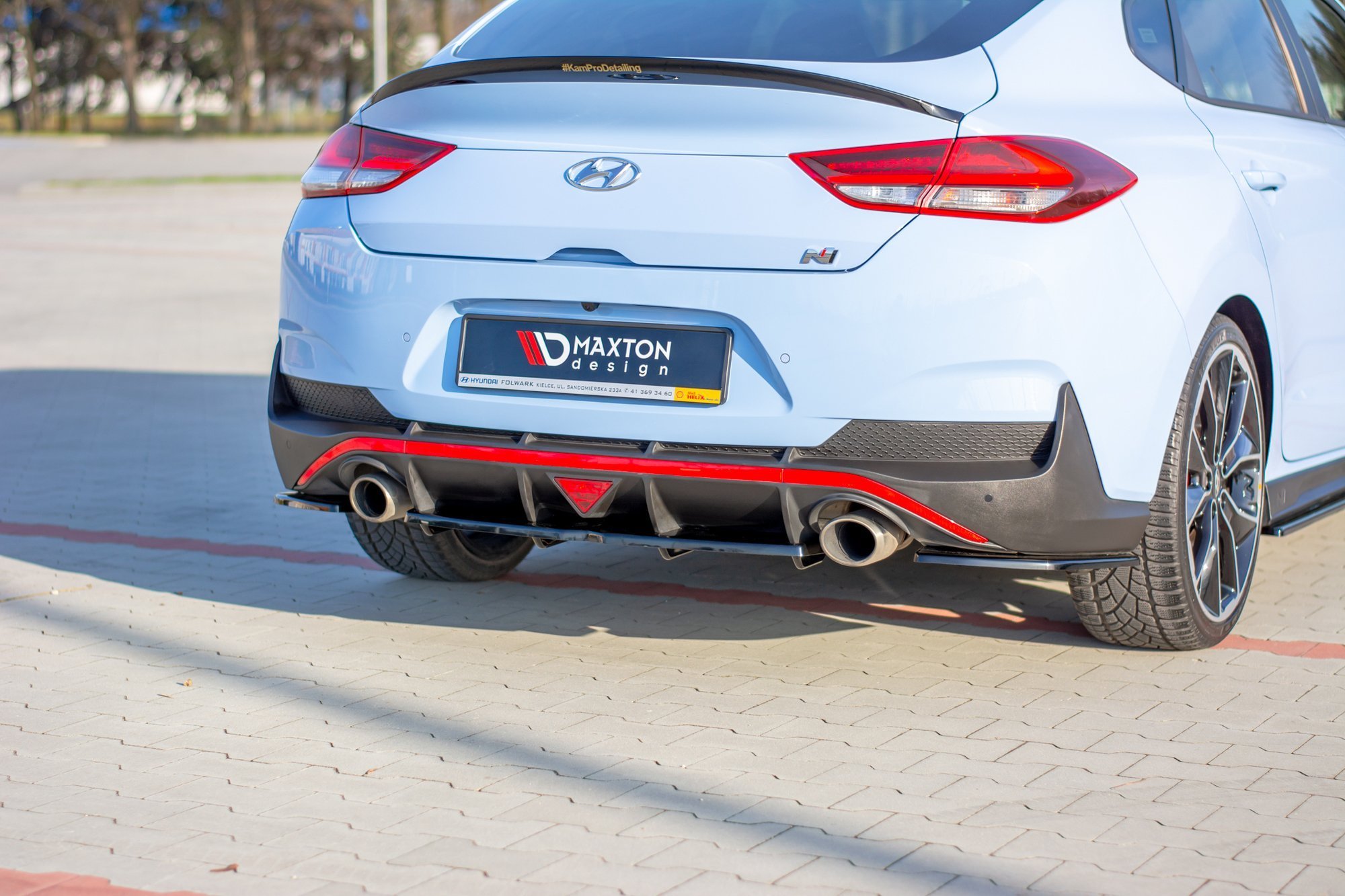 Hinten Splitter (mit einem vertikalem Balken) Hyundai I30 N Mk3 Fastback schwarz Hochglanz