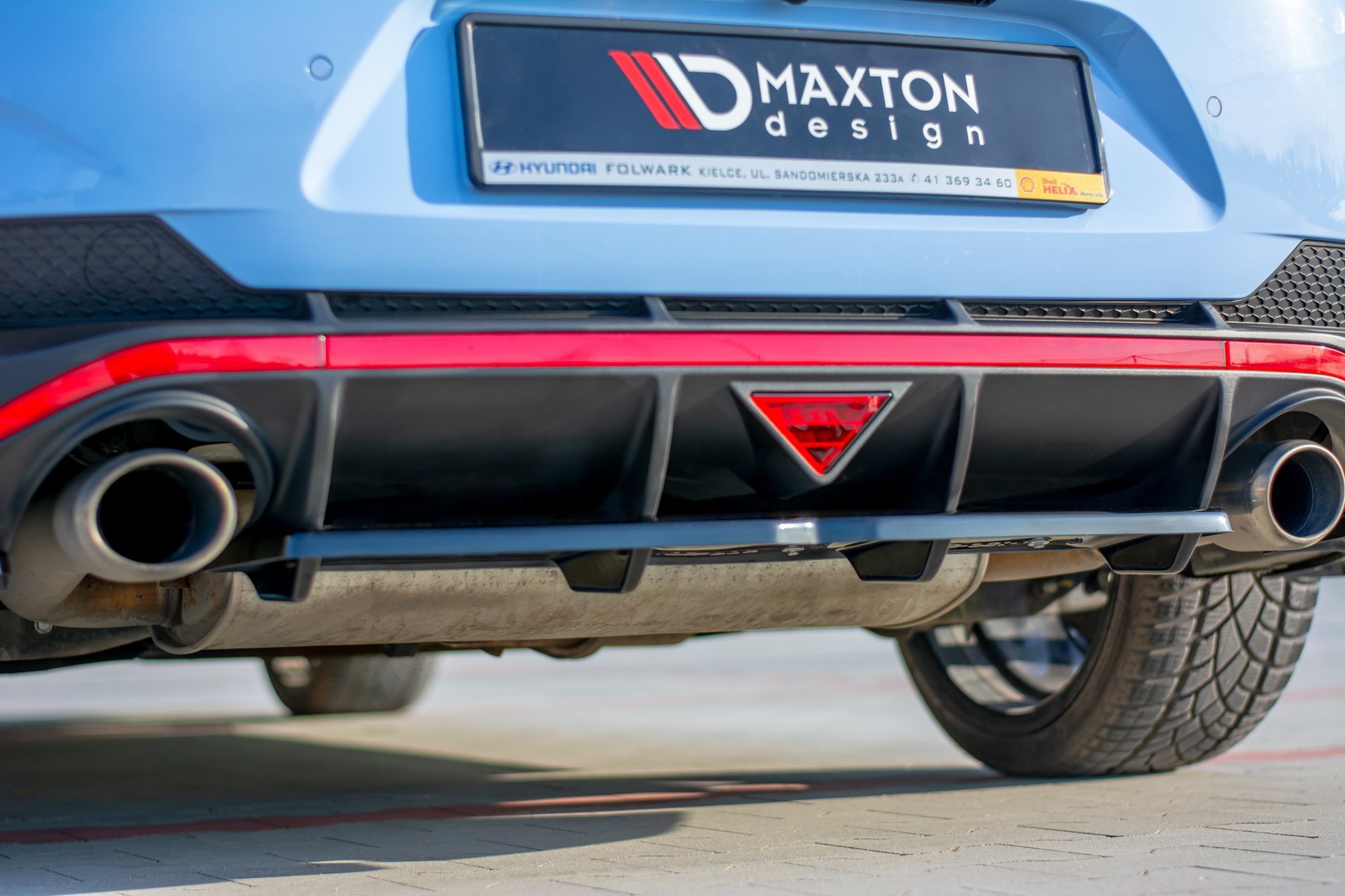 Hinten Splitter (mit einem vertikalem Balken) Hyundai I30 N Mk3 Fastback schwarz Hochglanz