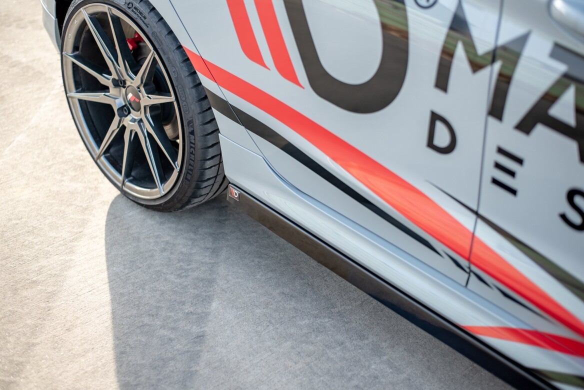 Seitenschweller Ansatz Cup Leisten V.2 für Ford Fiesta Mk8 ST / ST-Line schwarz Hochglanz